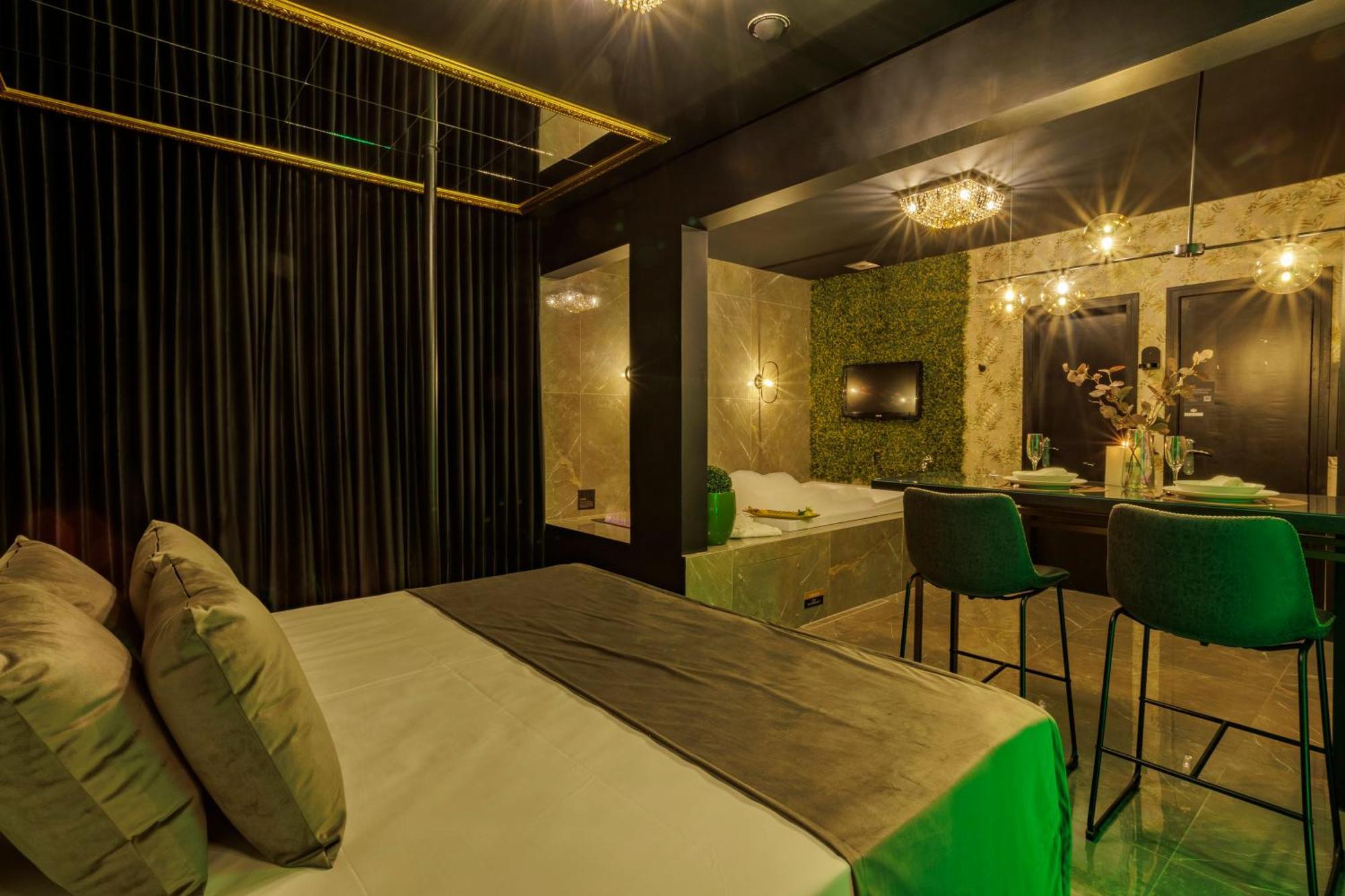 Medieval - Porto Alegre-rs Hotel do amor *